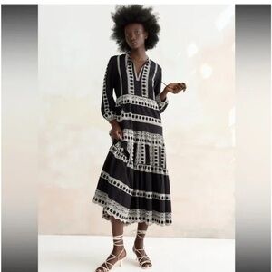 Zara black and white boho midi embroidered pattern feminine flowy dress size XS